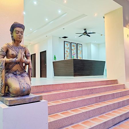 Harmony Patong Hotel Exterior foto
